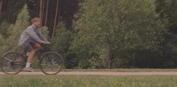 Саша, любит путешествовать